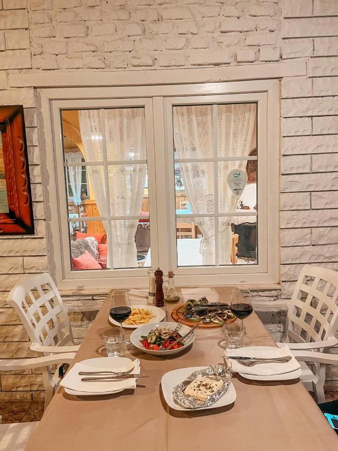 Guesthouse Lord Byron Tepelene Екстер'єр фото